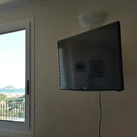 Bilocale Con Terrazza Vista Mare E Posto Auto * 阿拉西奥