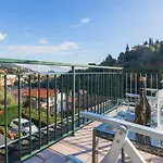 Daire Bilocale Con Terrazza Vista Mare E Posto Auto *